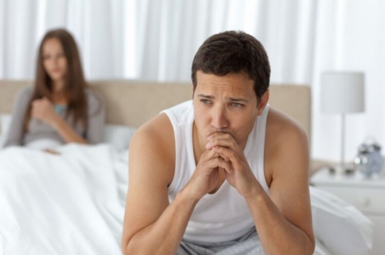 vyras, turintis prostatito požymių